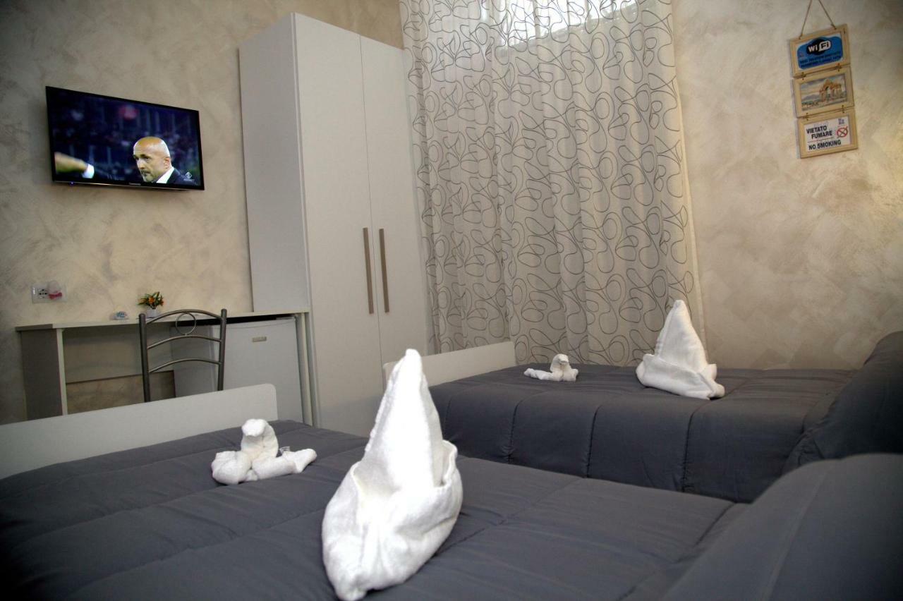 Le Torri Aragonesi Bed & Breakfast Naples Exterior photo